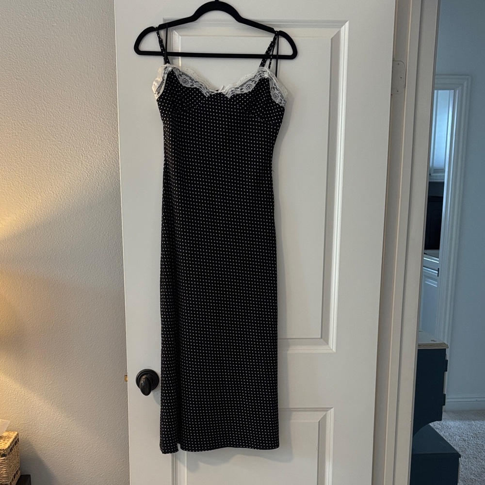 Elegant Black and White Midi Dress